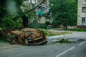 "Прорыв в сфере маркетинга": в разрушенном Северодонецке оккупанты открыли "рекламное агентство"