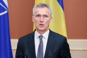 Столтенберг: "Мы должны готовиться к продолжительной войне в Украине"