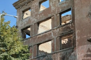 В сети показали новые фото из разрушенной и покинутой Попасной