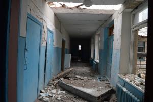 "Ненавиджу ЛНР": атмосфера шкіл окупованої Луганщини в одному фото