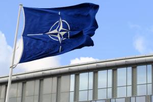 НАТО не збирається чекати, доки РФ відновить армію після вторгнення в Україну, - посол США