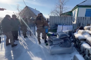 До звільнених сіл Луганщини доставили необхідні предмети побуту