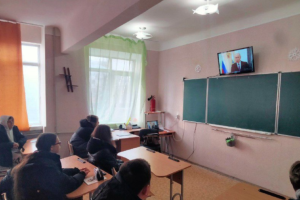 "Навіть сидять по команді "смирно": як окупанти "перевиховують" дітей Лисичанська та Сєвєродонецька
