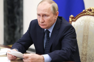 Путин заявил о готовности к переговорам, но на загадочных условиях