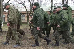 Собирают списки с предприятий: на оккупированной Луганщине готовятся к масштабной мобилизации