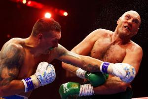 Усик переміг Ф'юрі і став абсолютним чемпіоном у суперважкій вазі