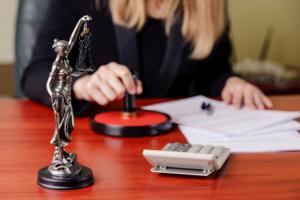 Стало известно, как "работают" нотариусы в Северодонецке