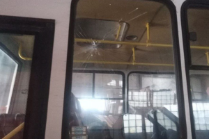 "Обстріл" автобуса в Лисичанську: у мережі виявили нестикування