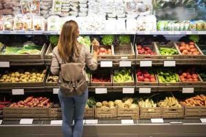 Продукты, сигареты, алкоголь: что подорожало в Украине за август
