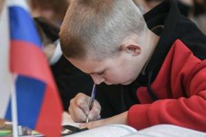 На оккупированной Луганщине школьников и студентов лишили льгот - ЦНС