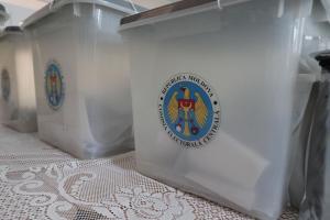 У Молдові стартували вибори президента та референдум щодо вступу до ЄС