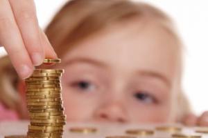 Діти з малозабезпечених сімей та сімей-ВПО зможуть отримати по 6500 грн