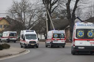 На Херсонщині росіяни вдарили по бригаді "швидкої", постраждали медики