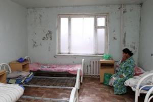 Лечить некому: как "развивается" медицина на оккупированной Луганщине
