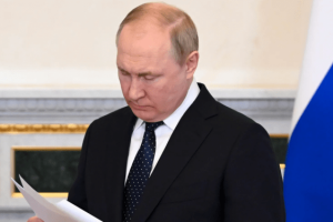 Путин подписал указ о выдворении "иностранцев" с оккупированной территории Украины