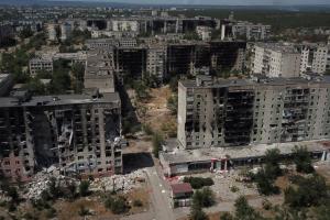 "Освободили от всего": В сети показали, как сейчас выглядит когда-то популярный супермаркет и жилые дома в Северодонецке