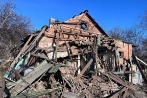 Россияне обстреляли Очеретино в Донецкой области: известно об единственном погибшем и раненом