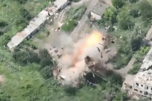 В Бахмуті до командного пункту росіян завітала "бавовна" та забрала з собою 8 офіцерів: деталі