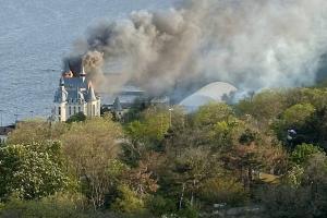 Россияне попали в "замок Гарри Поттера" в Одессе: есть погибшие и раненые (фото, видео)
