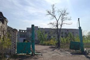 "Творится черт возьми что": В Рубежном строители напиваются и устраивают стрельбу