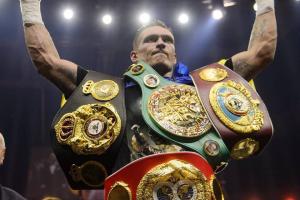 Усика визнали найкращим боксером планети незалежно від вагової категорії за версією The Ring