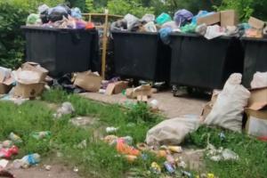 Тимчасово "звільнена" Кремінна на Луганщині потопає у смітті - відео