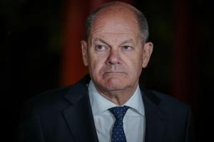 Шольц заявив про готовність знову говорити з Путіним про мир в Україні: подробиці