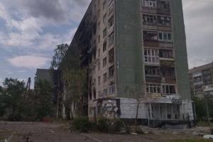 "Запустение, чащи и мусор": в сети появились майские кадры из оккупированного Северодонецка