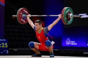 На Чемпіонаті Європи золото та срібло виборов важкоатлет з Луганщини