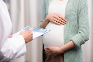 Медзаклади Луганщини відновлюють роботу з амбулаторного ведення вагітності на підконтрольній Україні території