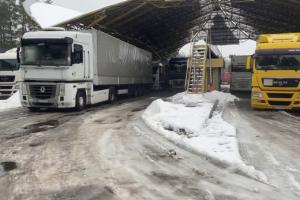 На границе с Польшей в очередях стоят более 3 тысяч грузовиков, - ДПСУ
