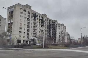 В окупованому Сєвєродонецьку знову палає квартира у багатоповерхівці: подробиці