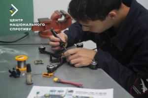 На уроках труда российские школьники будут собирать дроны, - ЦНС