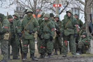 "Контрольоване мовчання": Окупанти обмежили спілкування особового складу з місцевим населенням