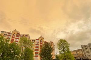 Из-за пыли из Сахары Украину накроют "грязные дожди": есть ли опасность