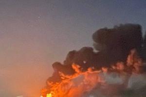 СМИ обнародовали спутниковые снимки последствий удара по нефтебазе в Луганске