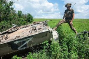 "Очень оптимистичная динамика": анализ потерь россиян в технике от военного аналитика
