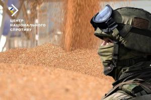 Враг транспортирует украинское зерно из оккупированной Луганщины в Иран