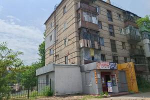 "Реалии под оккупацией": жители Рубежного жалуются на воровство гуманитарки и разруху инфраструктуры