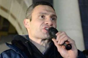 Кличко предостерег Януковича от повторения судьбы Каддафи и Чаушеску