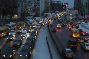Киев стоит в десятибалльных пробках 