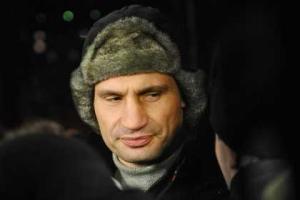 Кличко назвал условием своего участия в теледебатах с Януковичем его отставку