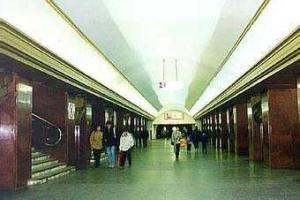 В киевском метро милиционер принял роды у женщины