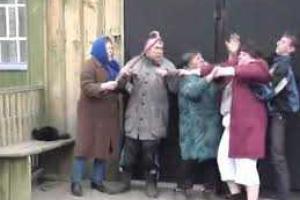 В Ингульце пенсионерки подрались из-за политических разногласий