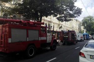 В Киеве горел офис на Пушкинской