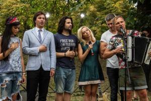 Украинские артисты - с военными на Юго-Востоке