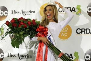 Титул "Мисс Америка-2015" завоевала дочь эмигрантов из России