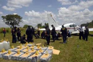 В Венесуэле тонна кокаина упала с неба