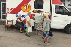 В Попасной медики-волонтеры спасли местного жителя от смерти