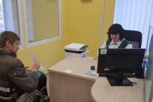 Долой очереди: в Сватово открыли прозрачный офис социальных услуг